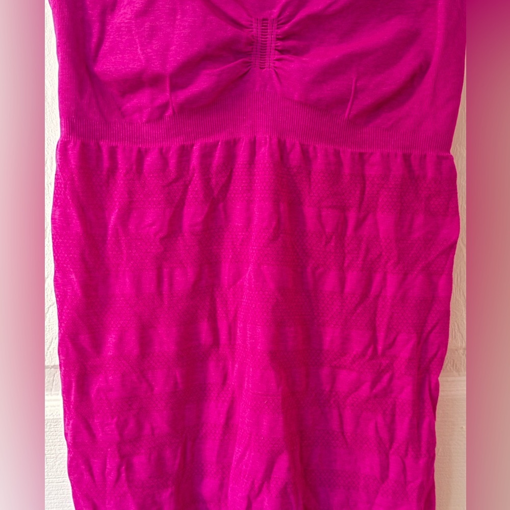 Lululemon Hot Pink Racerback Tank - Picture 4 of 5